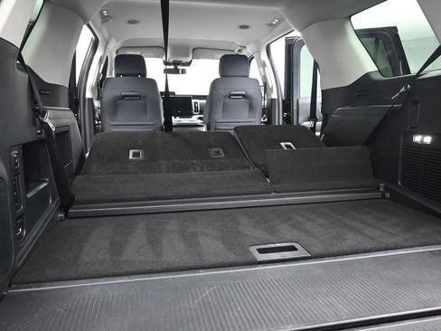 Certified 2025 Ford Expedition Active AWD/4WD image 25