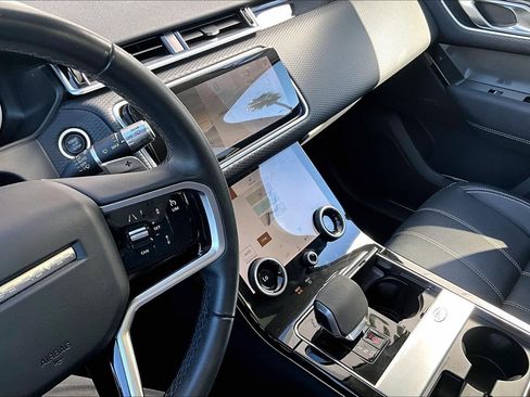 Used 2023 Land Rover Range Rover Velar S image 32