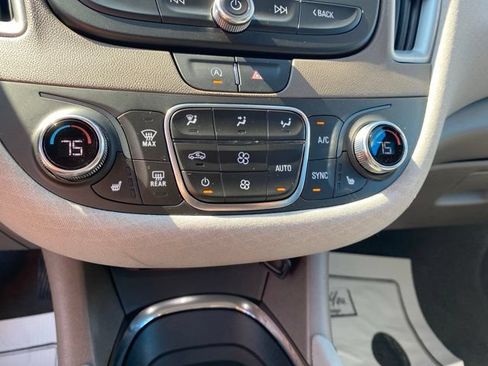 Used 2024 Chevrolet Malibu LT FWD image 26