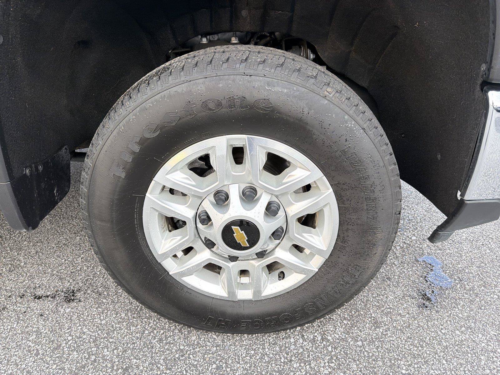 Used 2025 Chevrolet Silverado 2500 LT AWD/4WD image 11