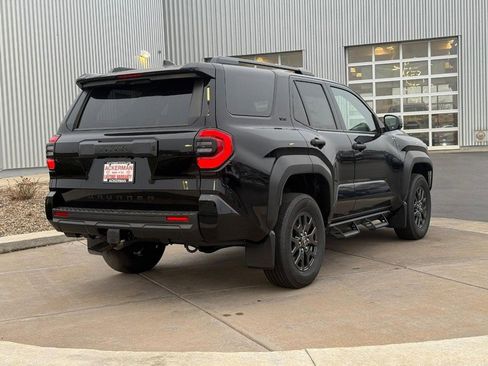 New 2025 Toyota 4Runner SR5 image 5