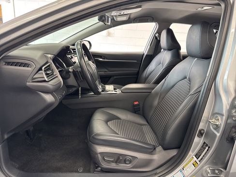 Used 2020 Toyota Camry SE AWD/4WD image 13