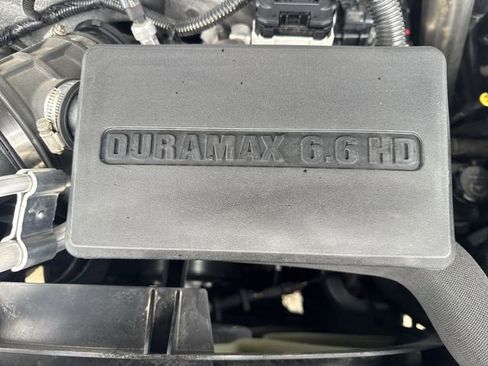 Certified 2025 Chevrolet Silverado 3500 LTZ w/ LTZ Convenience Package image 32