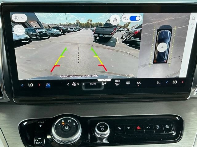 Used 2026 Ford Expedition Platinum w/ Driver's Package AWD/4WD image 35