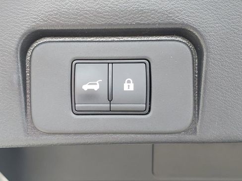 Certified 2023 Nissan Rogue SL w/ SL Premium Package FWD image 14