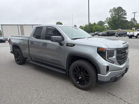 Used 2023 GMC Sierra 1500 Pro w/ Graphite Edition AWD/4WD image 9