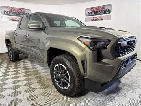 Certified 2025 Toyota Tacoma TRD Sport RWD image 1