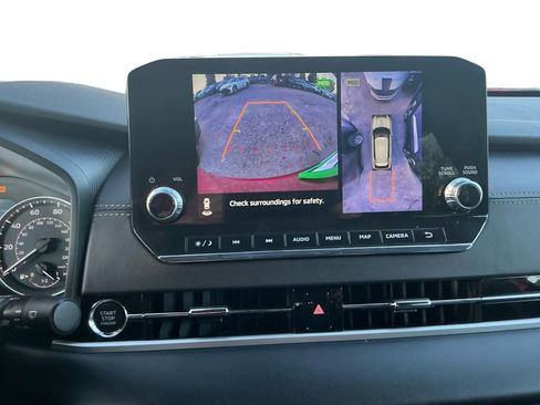 Used 2024 Mitsubishi Outlander SE Black Edition image 16