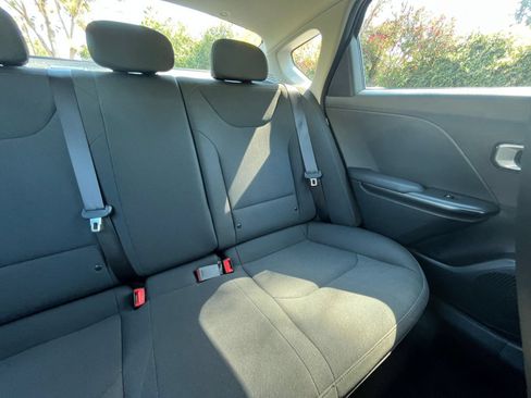 Used 2026 Kia K4 FWD image 36