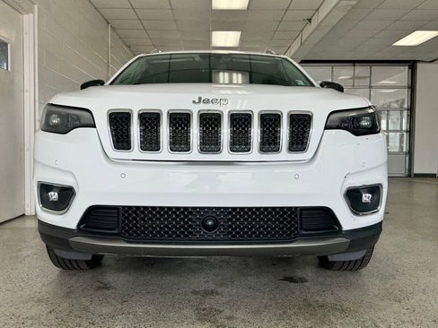 Used 2019 Jeep Cherokee Limited w/ Luxury Group image 4