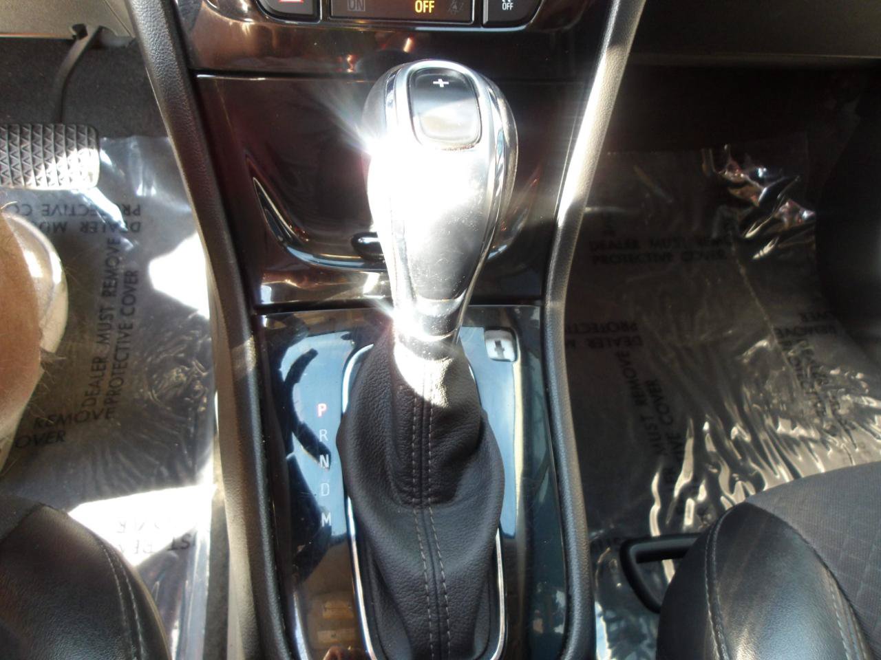 Used 2021 Buick Encore Preferred AWD/4WD image 25