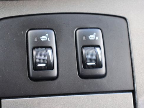 Used 2009 Toyota Sienna XLE image 27