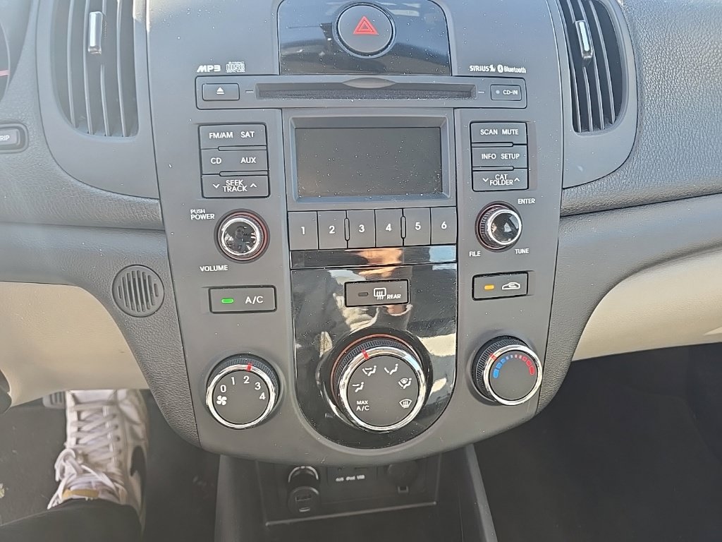 Used 2012 Kia Forte EX FWD image 18