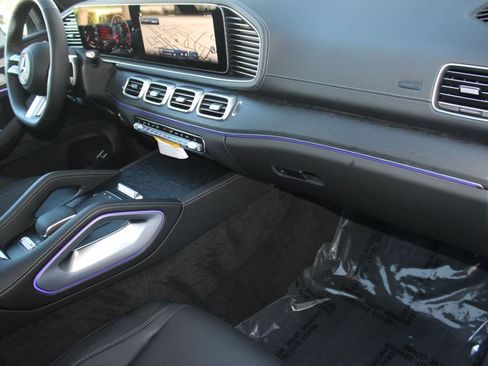 Used 2026 Mercedes-Benz GLS 450 4MATIC image 39