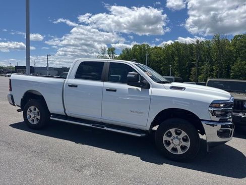 Used 2026 RAM 2500 Big Horn AWD/4WD image 3