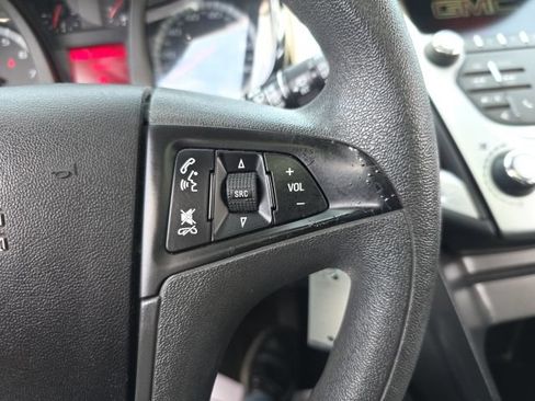 Used 2015 GMC Terrain SLE FWD image 18