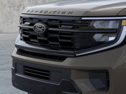 New 2026 Ford Expedition Max Platinum image 17