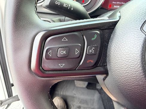 Used 2023 Jeep Gladiator Sport AWD/4WD image 17