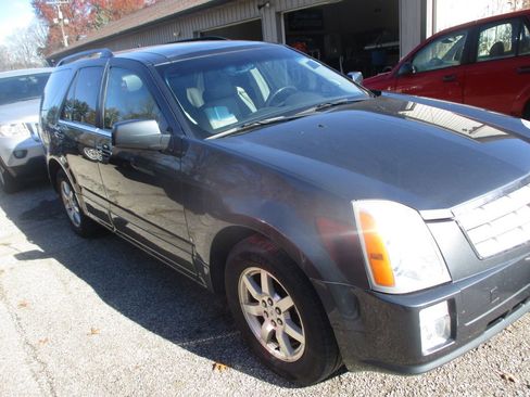 Used 2009 Cadillac SRX AWD w/ Third Row Seating Package image 3
