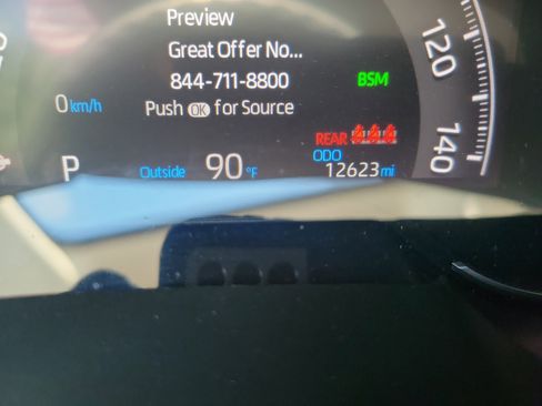 Used 2025 Toyota RAV4 XLE image 25