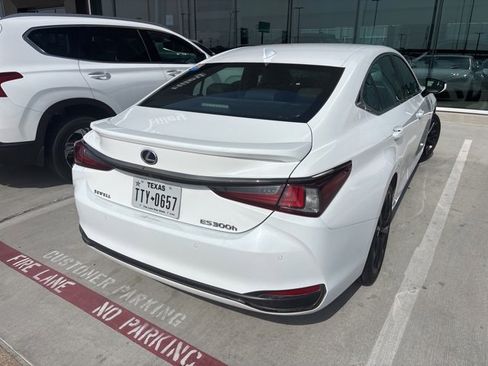 Used 2022 Lexus ES 300h F Sport w/ Accessory Package 2 image 9