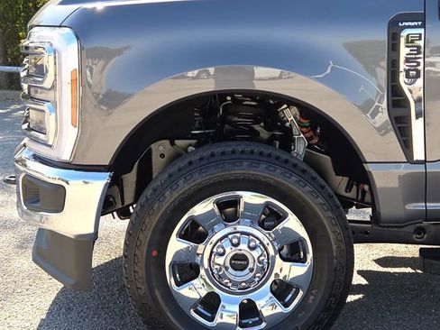 New 2026 Ford F350 Lariat w/ Lariat Premium Package image 5