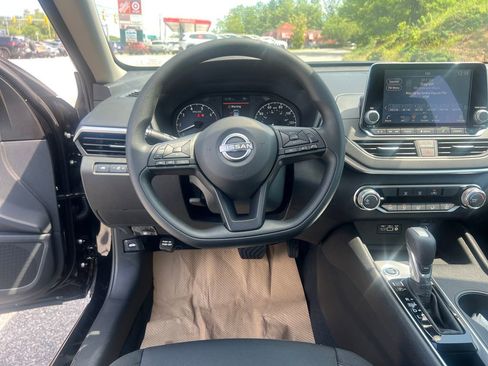 New 2025 Nissan Altima 2.5 S image 14