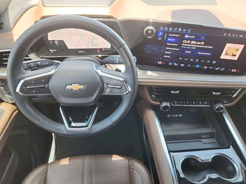 Certified 2025 Chevrolet Tahoe High Country RWD image 11