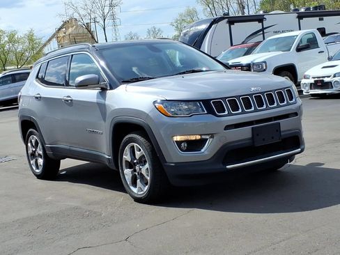 Used 2018 Jeep Compass Limited w/ Navigation Group AWD/4WD image 7