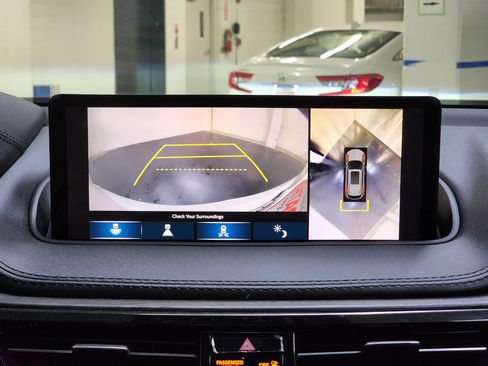 Used 2023 Acura MDX SH-AWD w/ Advance Package image 30