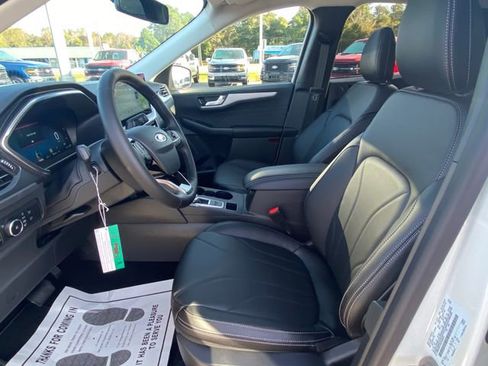 New 2025 Ford Escape SE w/ PHEV Premium Package image 11
