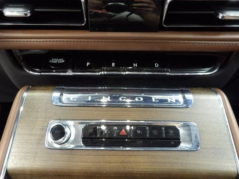 Used 2025 Lincoln Aviator Reserve w/ Luxury Package AWD/4WD image 51