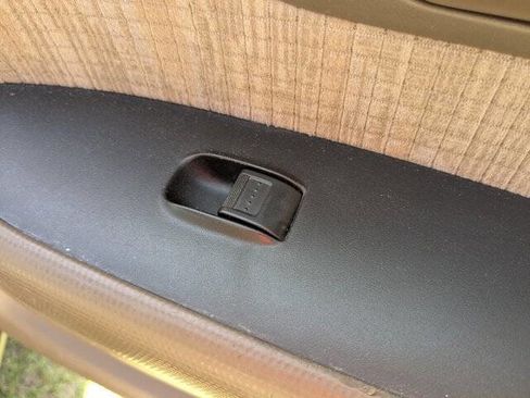 Used 2002 Honda CR-V LX image 34