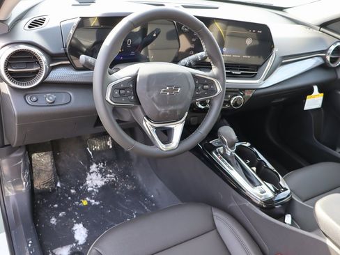 New 2026 Chevrolet Trax ACTIV w/ Sunroof Package image 6