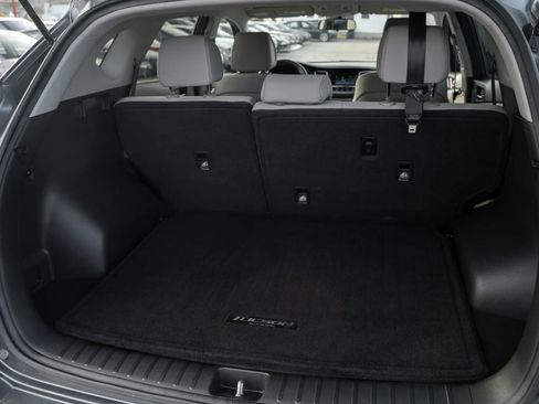 Used 2017 Hyundai Tucson SE image 9