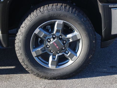 New 2025 GMC Sierra 2500 SLT w/ SLT Premium Package image 15