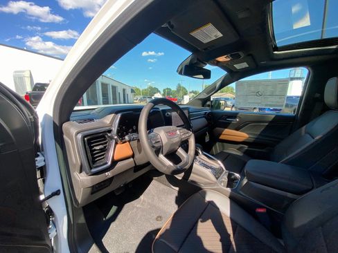 New 2026 GMC Canyon AT4 w/ Technology Plus Package image 13