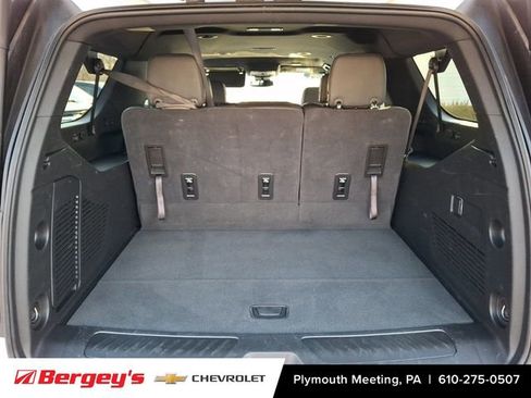 Used 2025 Chevrolet Suburban LT AWD/4WD image 31
