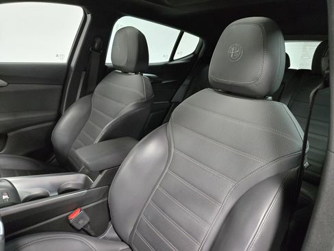 Used 2024 Alfa Romeo Tonale Veloce image 12