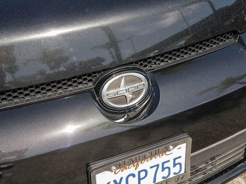 Used 2012 Scion xB FWD image 12