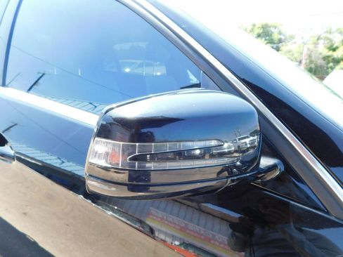 Used 2014 Mercedes-Benz E 350 4MATIC Sedan image 10