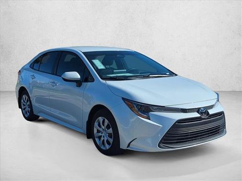 New 2026 Toyota Corolla LE image 3