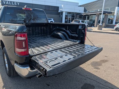Used 2024 RAM 1500 Laramie AWD/4WD image 15