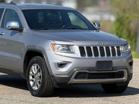 Used 2015 Jeep Grand Cherokee Limited AWD/4WD image 15