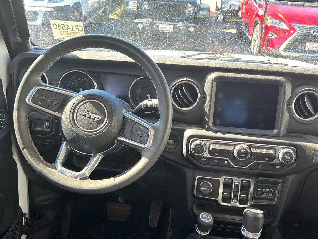 Used 2023 Jeep Wrangler Unlimited Sahara AWD/4WD image 11
