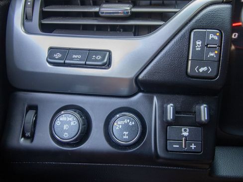 Used 2020 Chevrolet Tahoe Premier AWD/4WD image 42
