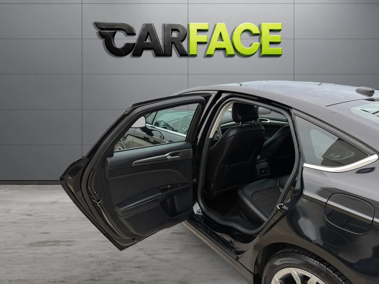 Used 2017 Ford Fusion SE w/ Equipment Group 601A FWD image 18