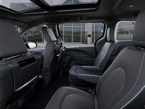 New 2026 Chrysler Pacifica Limited image 23