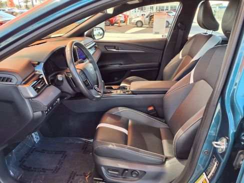 Certified 2025 Toyota Camry SE w/ Convenience Package FWD image 16