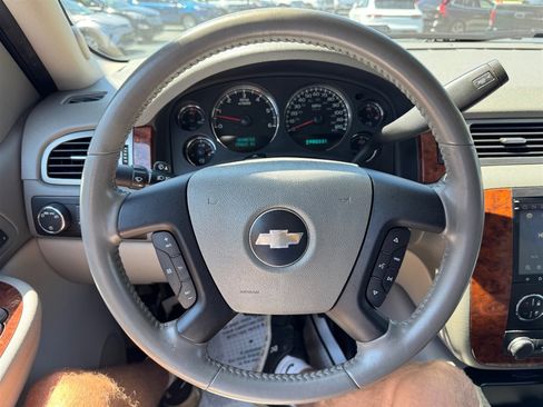 Used 2007 Chevrolet Avalanche LTZ w/ LTZ Preferred Equipment Group image 11